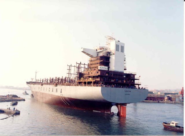 2,400 TEU CONTAINERSHIPS. Foto 1